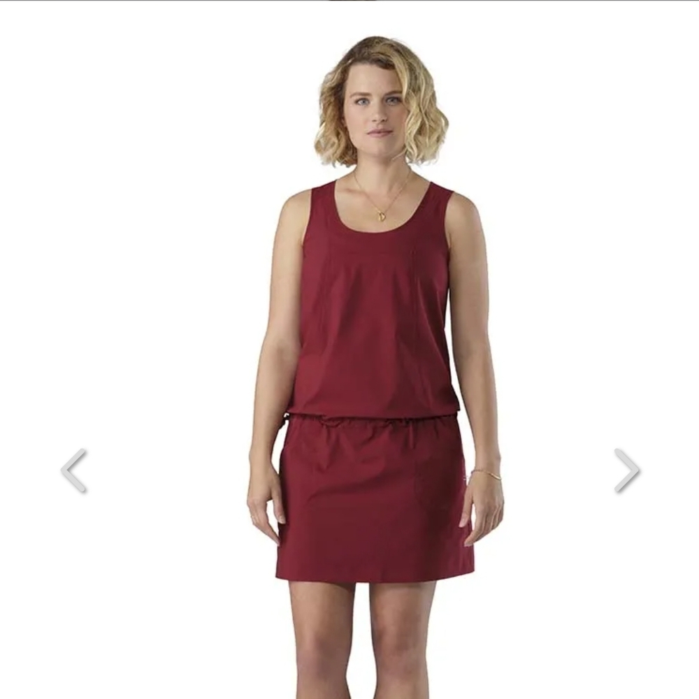 Arc'teryx Women's Burgundy Apparel